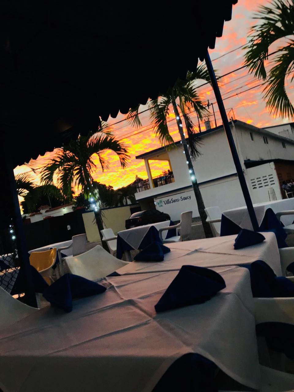 Hotel Restaurante Thomas Boca Chica Kültér fotó